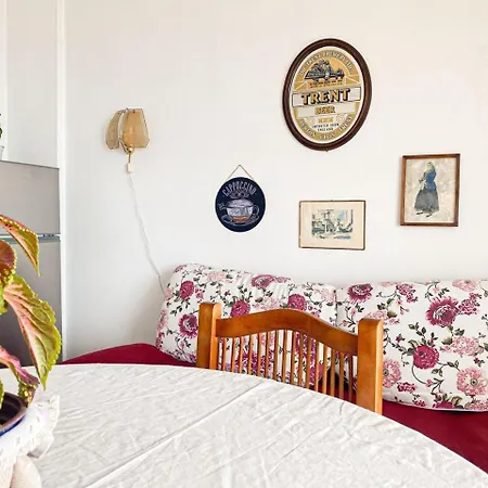 Lungomare Beachfront Apartment Durres