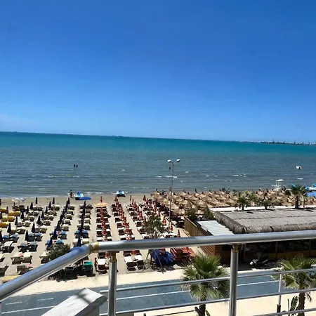 Apartment Lungomare Beachfront