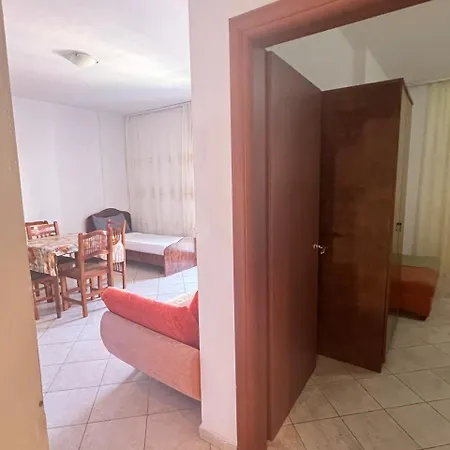 Lungomare Beachfront Apartment Durres