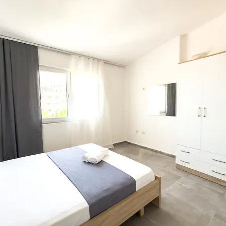 Lungomare Beachfront * דורס