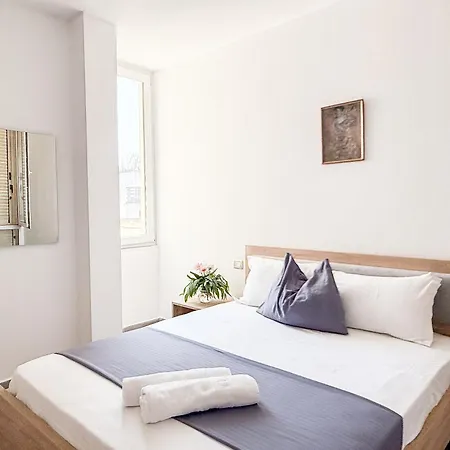 Lungomare Beachfront شقة